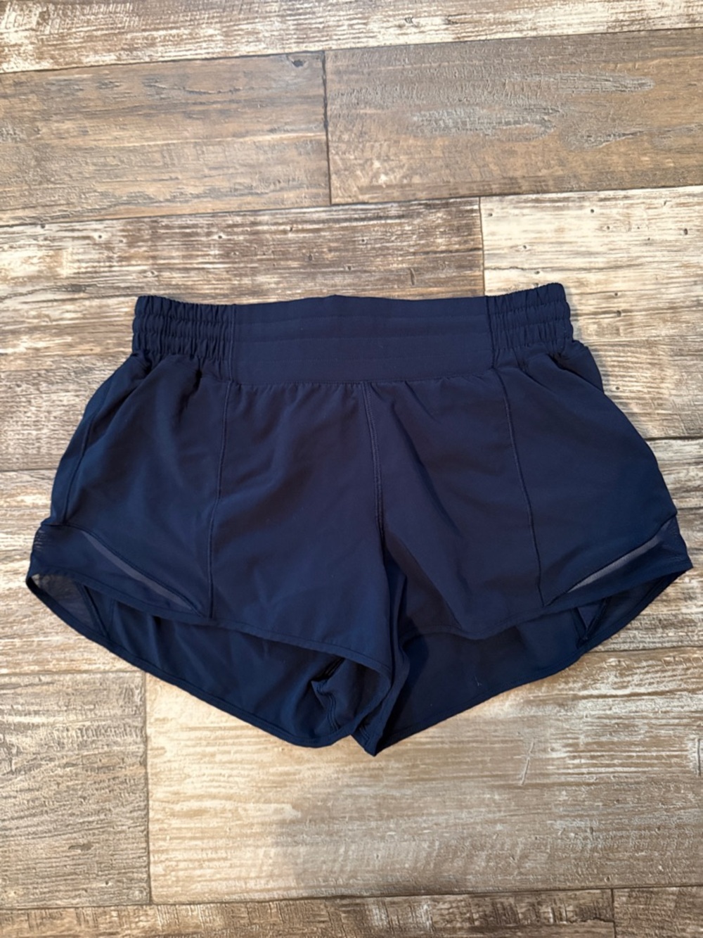 lululemon athletica Navy Hotty Hot High-Rise 2.5 in Shorts